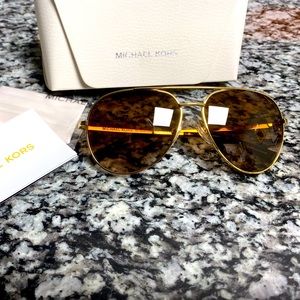 100% authentic and original Michael Kors sunglasses MK5009 105013 aviator.